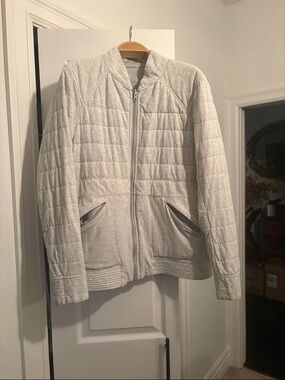 lululemon athletica Light Gray Quilted Zip Jacket